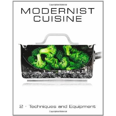 Cover of Modernist Cuisine by Nathan Myhrvold, Chris Young, and Maxime Bilet